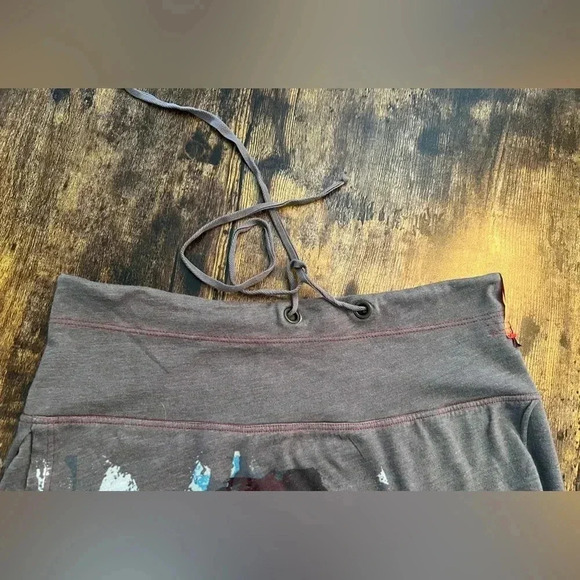 M Line Artwear by Milla | ladies hand painted skirt. Size: S. - Picture 3 of 16